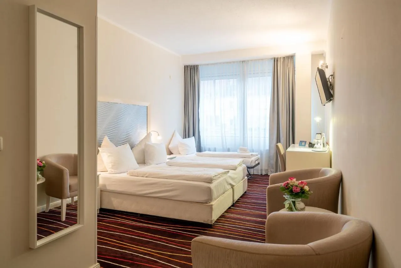 Yors Hotel Hannover City 3*,