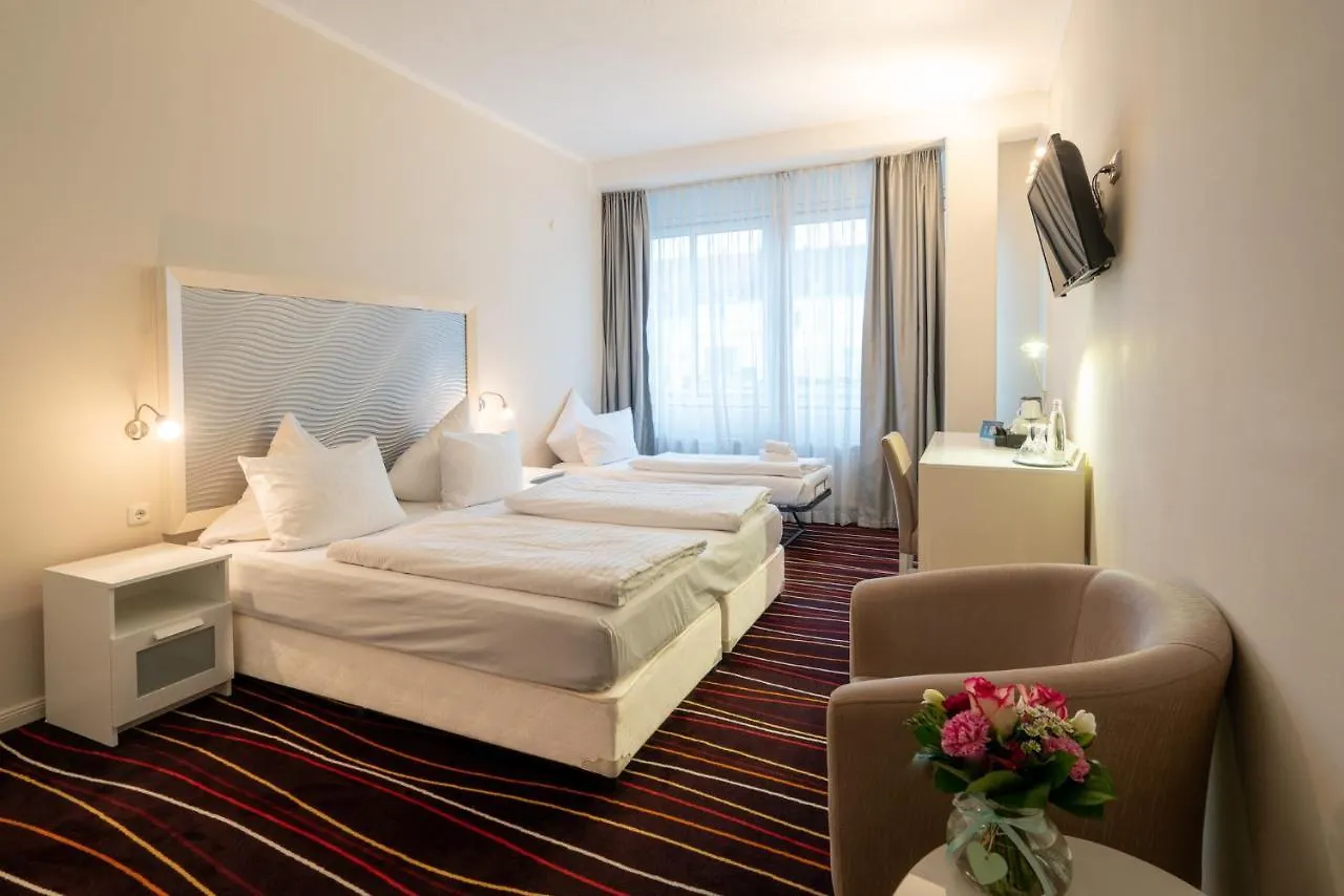 Yors Hotel Hannover City 3*,