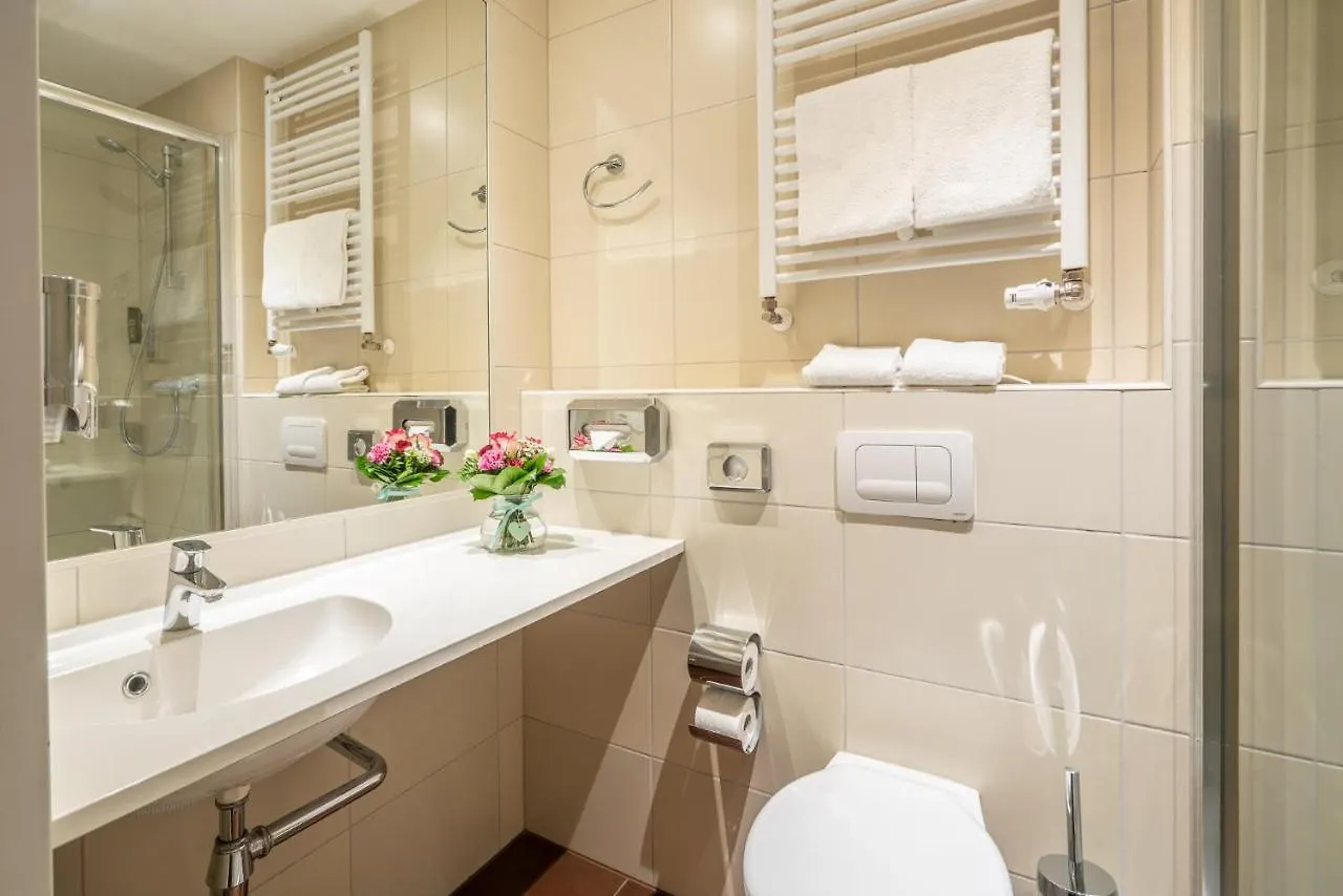 Yors Hotel Hannover City 3*,
